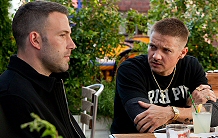 Ben Affleck and Jeremy Renner in 
