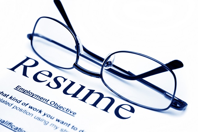 resume and glasses