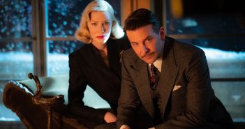 Bradley Cooper and Cate Blanchett in "Nightmare Alley"