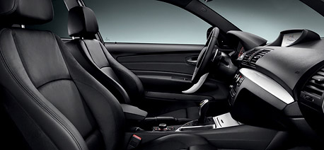2012 BMW 128i Coupe interior