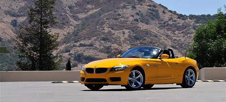 2012 BMW Z4 Convertible front angle view
