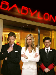 Dexter Fletcher in Hotel Babylon