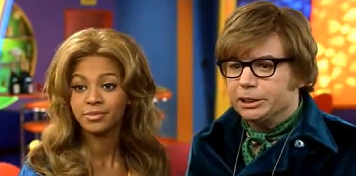 Austin Powers in Goldmember - Beyonce and Mike Myers