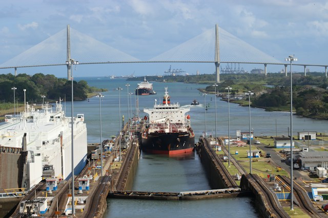 ship going through Panam canal