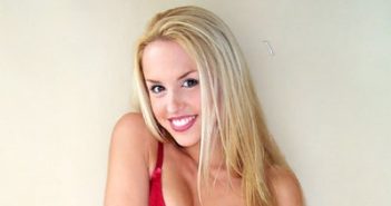 Featured Model: Lauren (February 2004)
