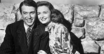 Movie Review: It's a Wonderful Life
