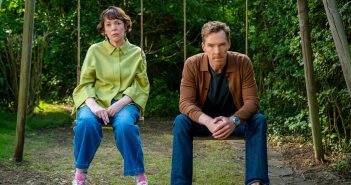 Benedict Cumberbatch and Olivia Colman in "The Roses"