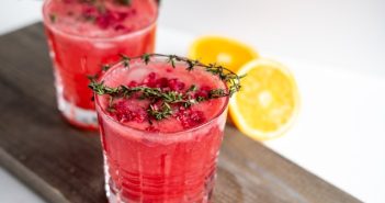fruity mocktails with lemon